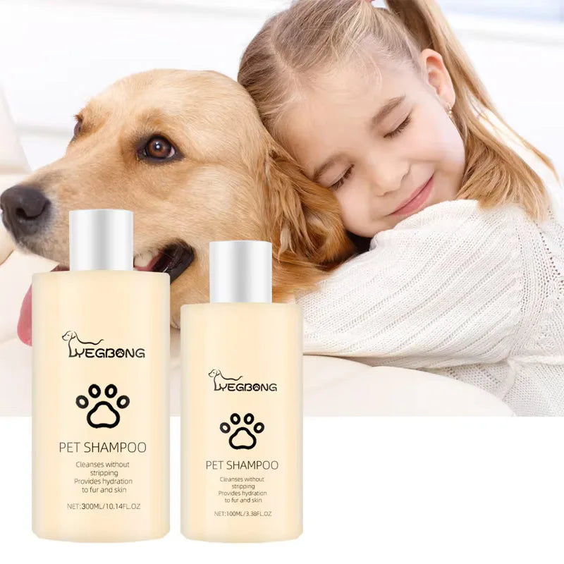 Pet shampoo is gentle and clean Pet dog hair shampoo